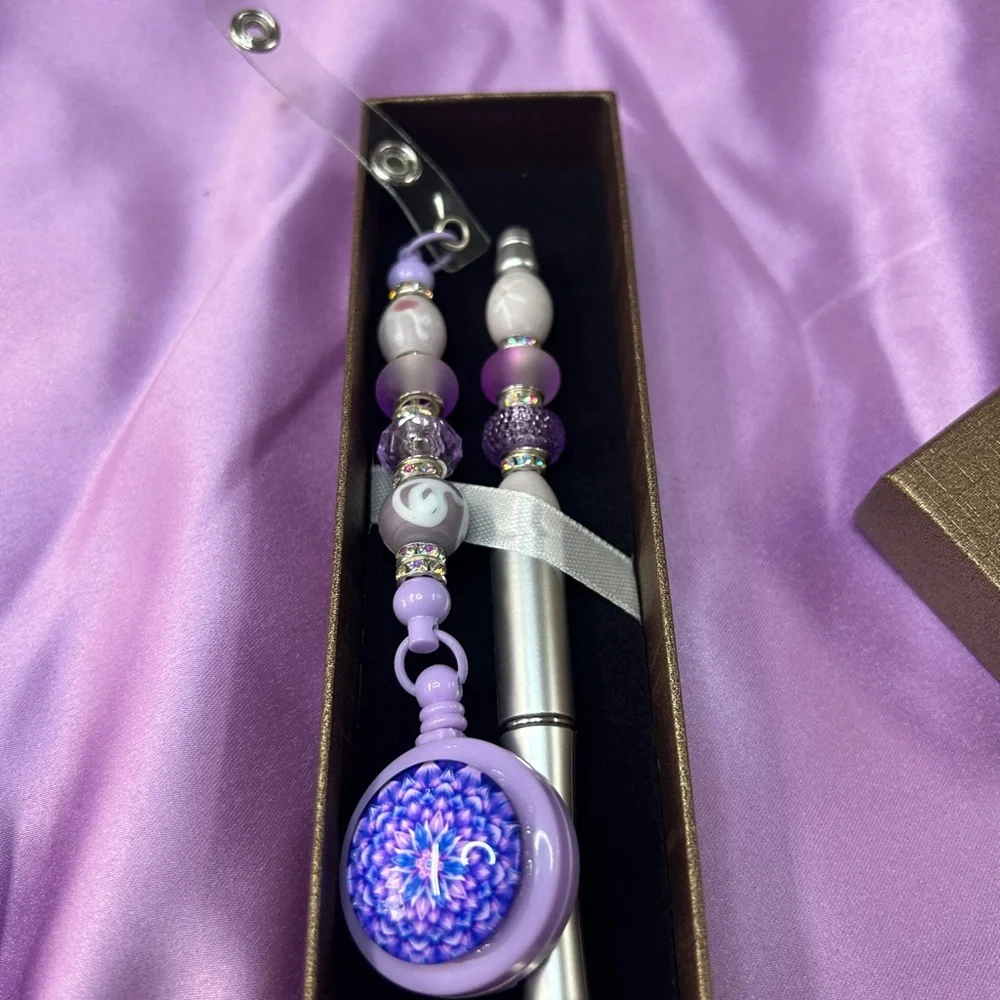Beaded Retractable Badge Reel and Pen Set - Lavender